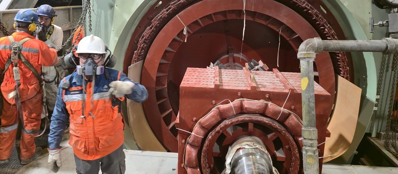 Histórico cambio de motor sincrónico asegura continuidad en Planta Concentradora